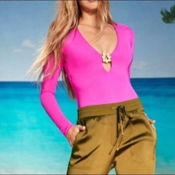 💕TRINA TURK💕 Bijou Solid Paddle Suit ~ Orchard Pink XS NWT - Picture 4 of 16